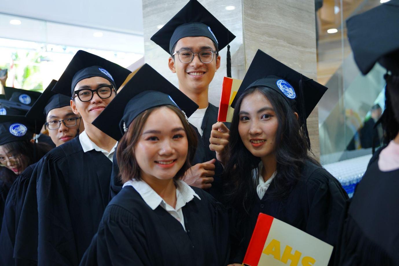 Lễ tốt nghiệp đặc biệt tại Asian School 