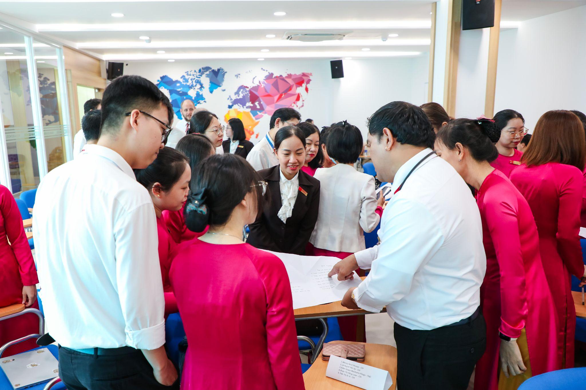 Asian School tập huấn chuyên sâu về dạy học phân hóa cùng chuyên gia National Geographic Learning