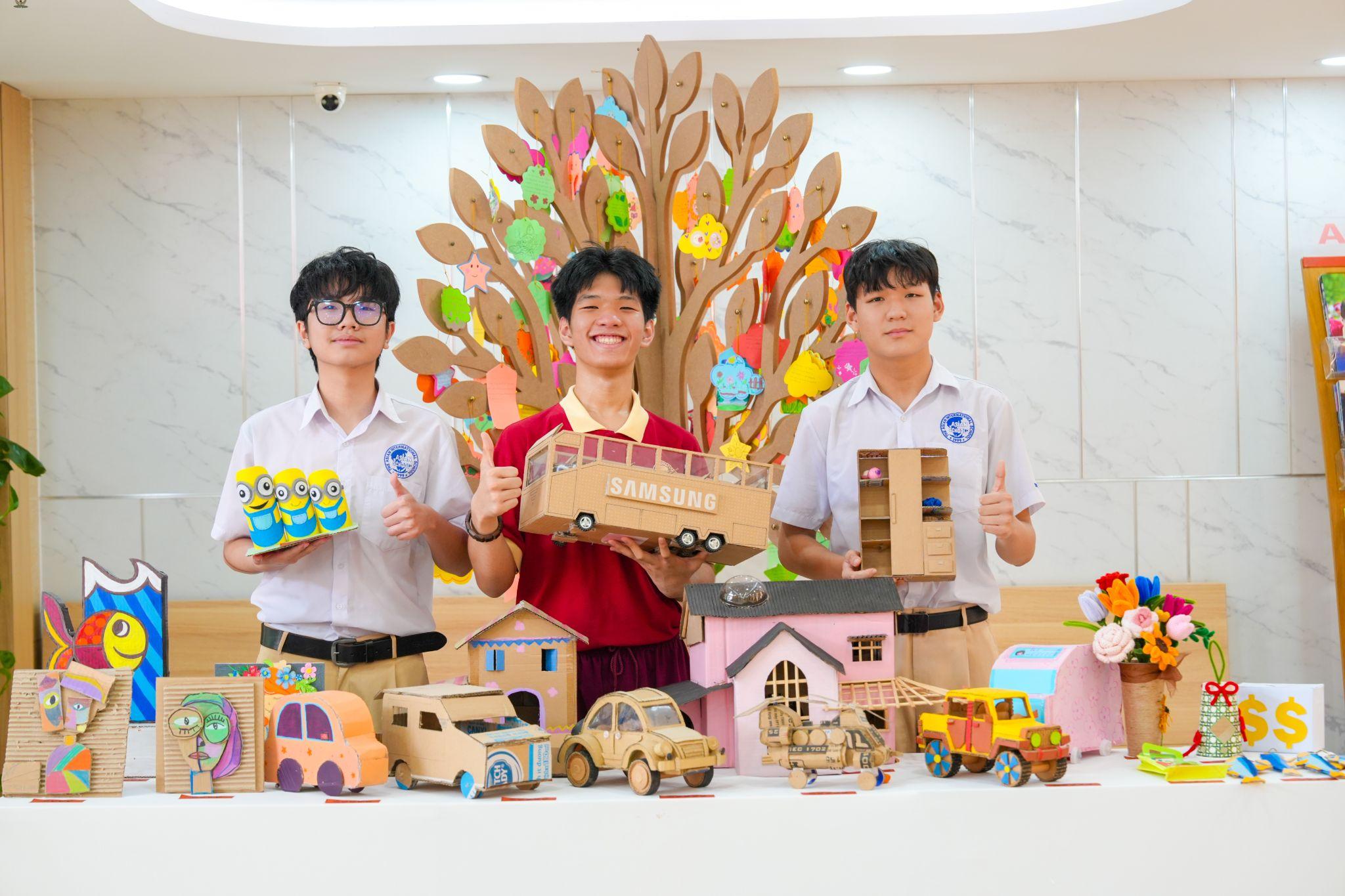 Kết nối tri thức và trách nhiệm xã hội qua chương trình Service Learning