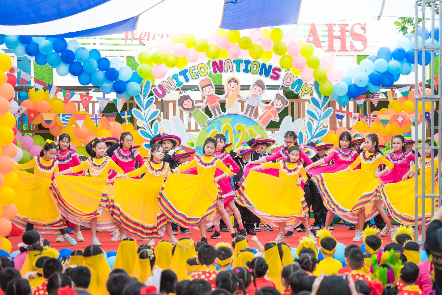 Đại tiệc “âm nhạc và vũ điệu” All for Peace – nơi giao thoa văn hoá của các nước trên thế giới