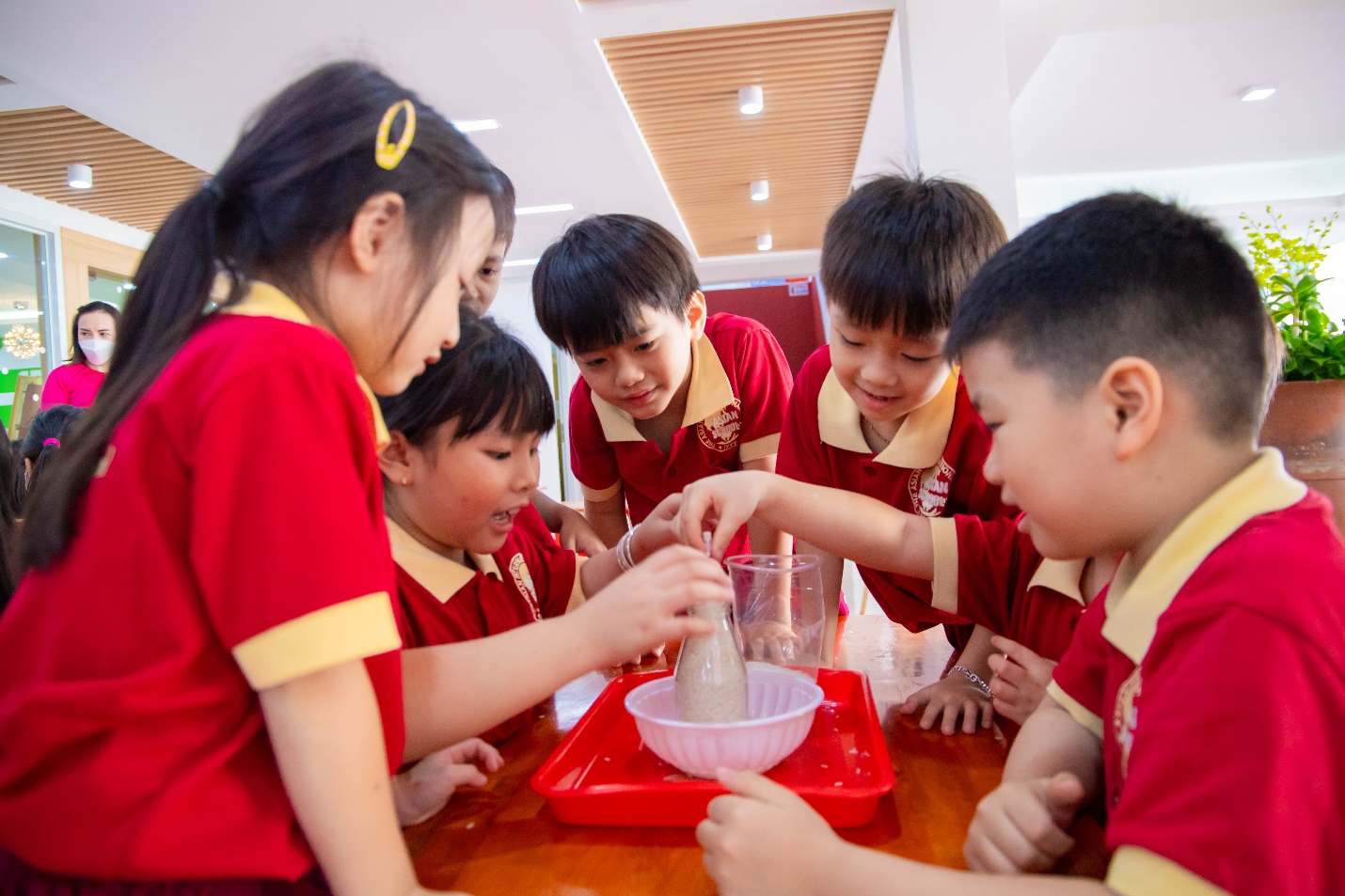 Science Fair 2022 - Cùng con khám phá thế giới khoa học diệu kỳ