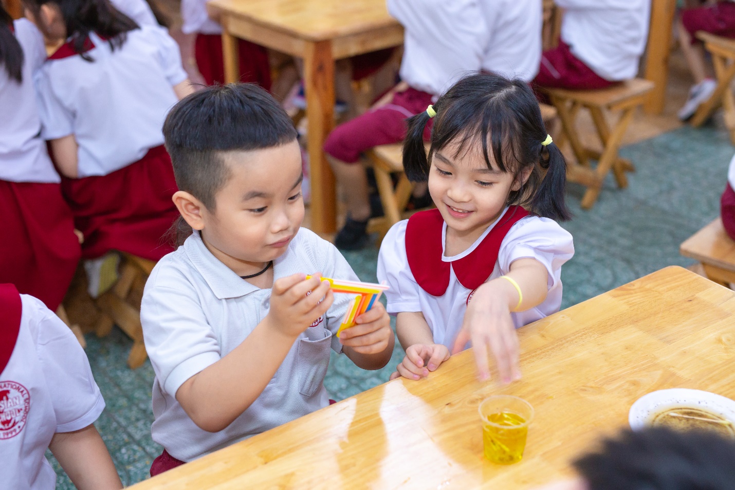 Science Fair 2022 - Cùng con khám phá thế giới khoa học diệu kỳ